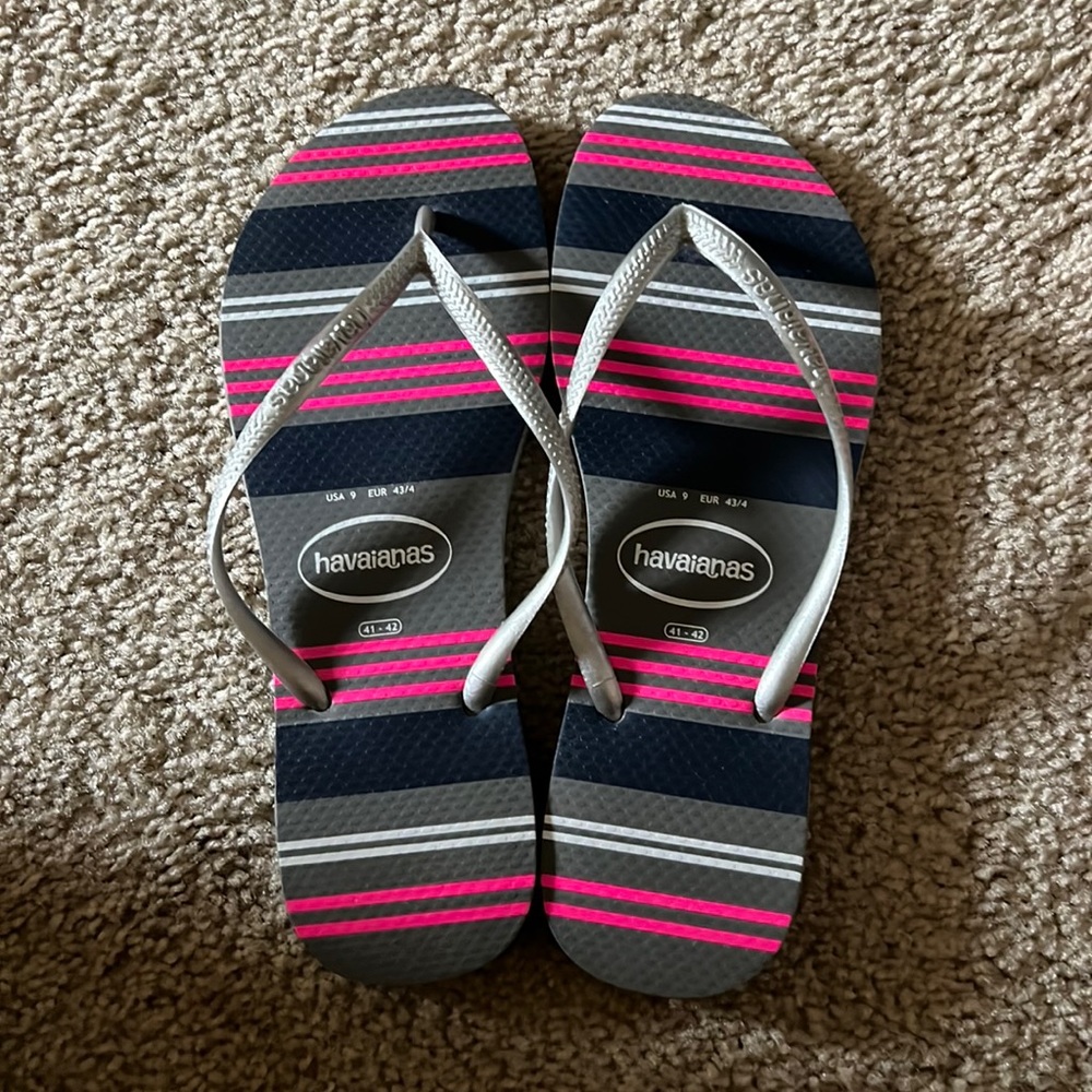 Havaianas women’s flip flops size 9 (41/42)